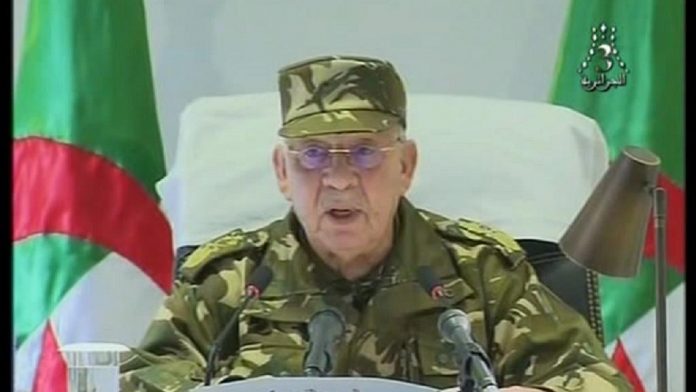 Algeria army chief calls for Bouteflika to be 'ousted'