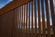 US judge deals blow to Trump's border wall plans