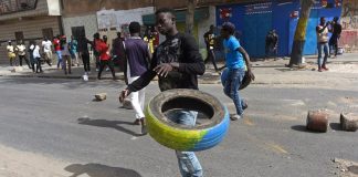 Senegal protests over fraudulent oil deals