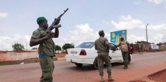 sky news africa Mali soldiers detain senior officers in apparent mutiny