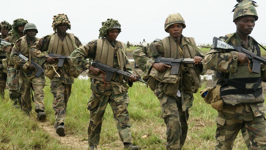 Militants kill at least 25 Nigerian soldiers during ambush