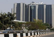 Nigeria to shut bank accounts of firms which import restricted goods
