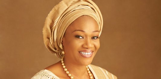 Nigeria's women group NAWE, felicitate with President's wife @ 63
